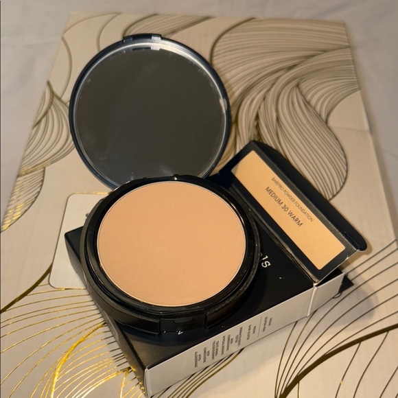 BareMinerals BarePro Skin Perfecting Powder Foundation - Medium Warm 30 - 8g - Picture 1 of 11